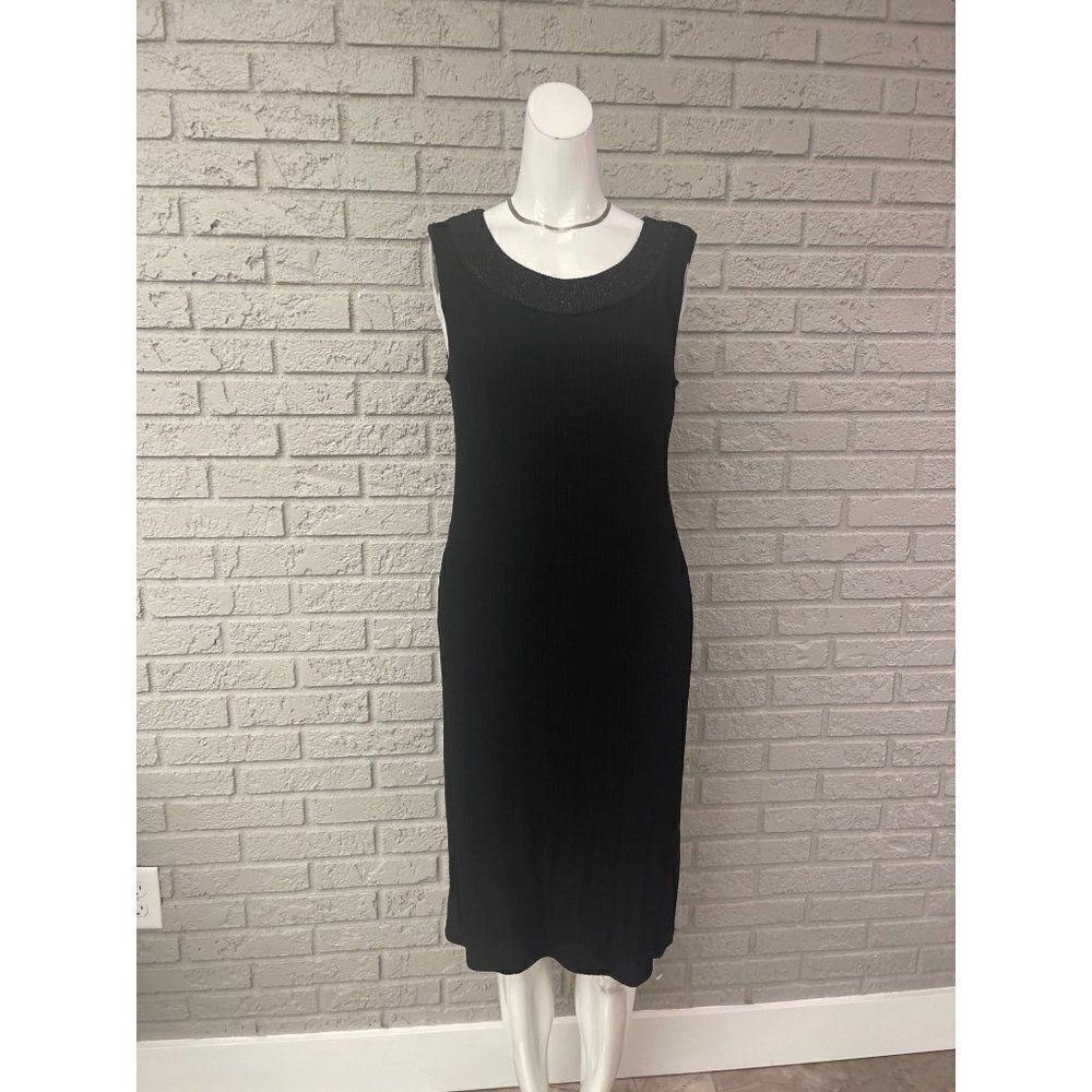 R&M Richards Black Sleeveless Crinkle Dress Size 8 NWT